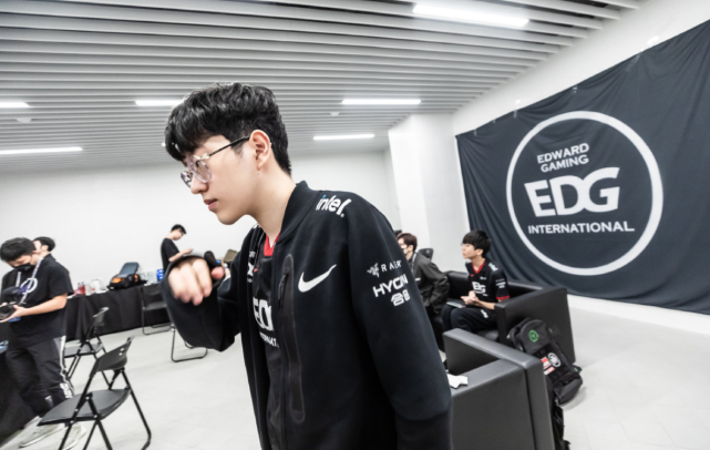 罗伯逊被大 罗伯逊被大