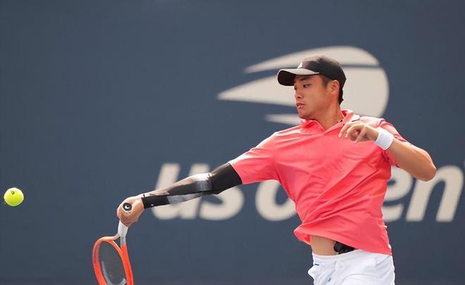 主教练与球 主教练与球