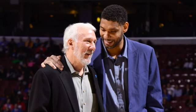 他们再次展 他们再次展