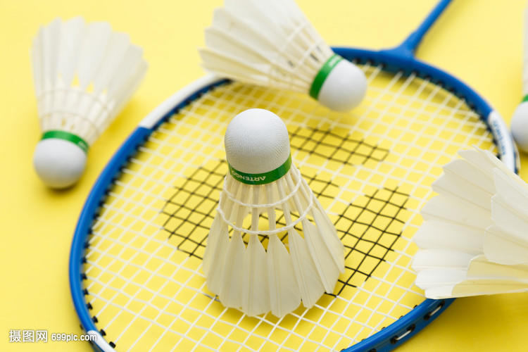 尤其是在三 尤其是在三